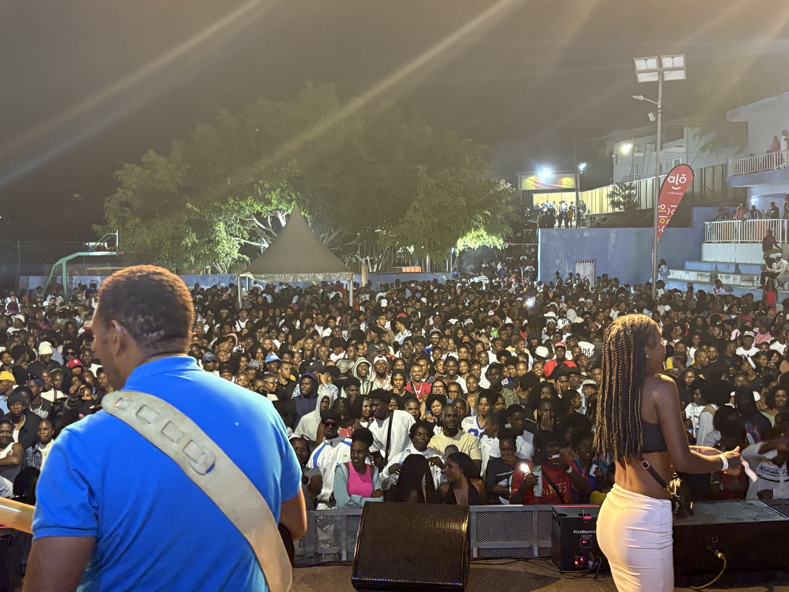 Grupo Pilon live